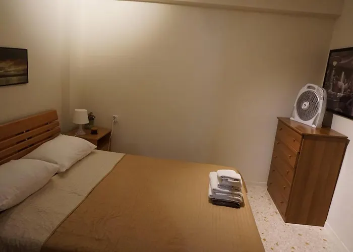 Loutraki Suites Лоутраки