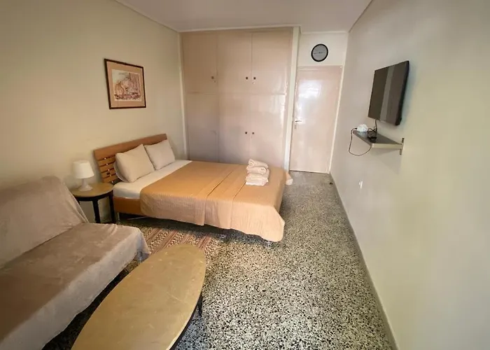 Loutraki Suites ルートラキ